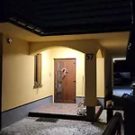Dom Na Ubocy *