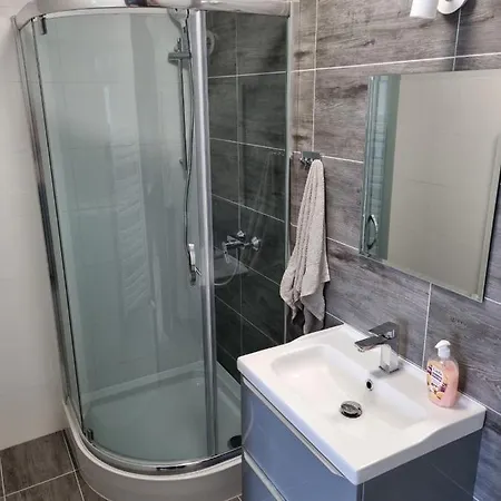 Apartment Dom Na Ubocy