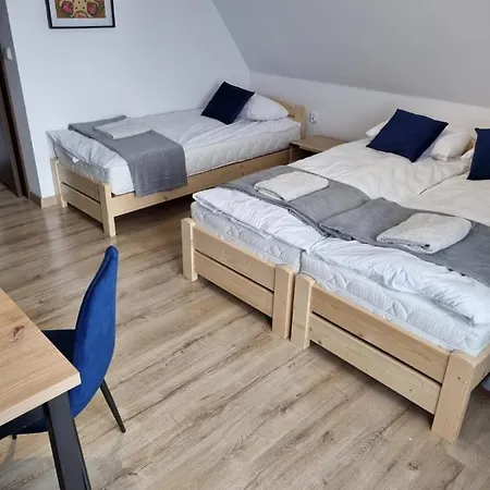 דירה Dom Na Ubocy