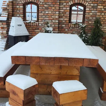 Dom Na Ubocy * Groń