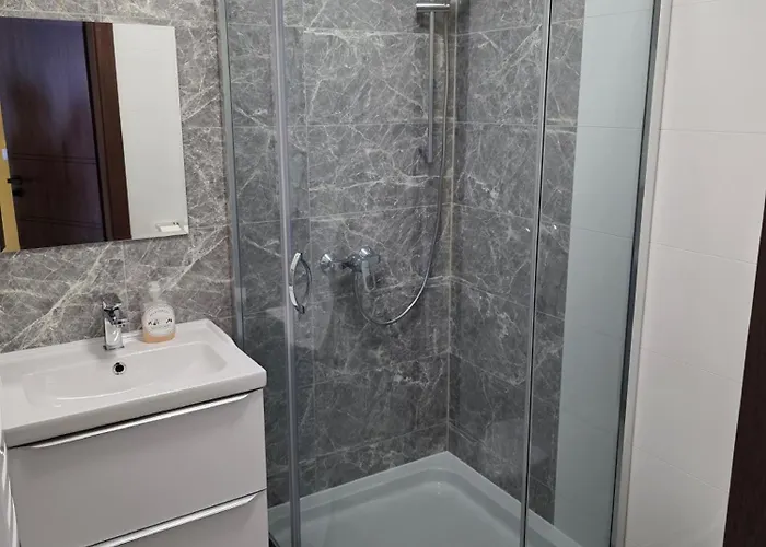 Dom Na Ubocy * Groń